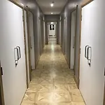 Glen Oaks Szálloda 2*