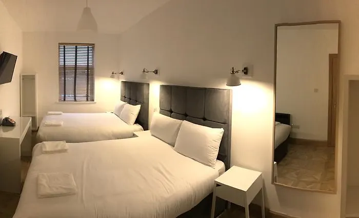 Glen Oaks 2* Голуэй